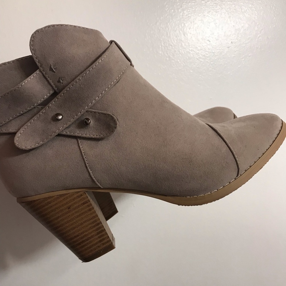 Hot Kiss Booties